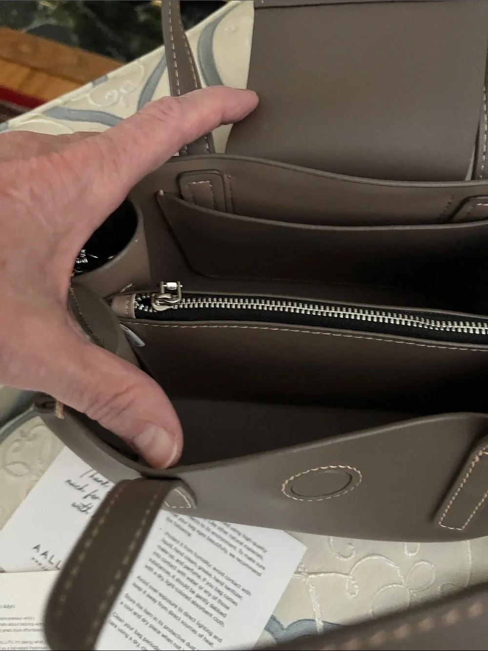 AALLYN LEATHER PURSE